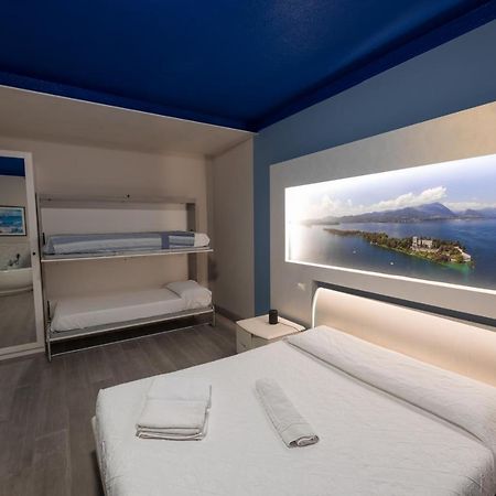 Garda Fantasy Apartment - Jacuzzi Desenzano del Garda Luaran gambar
