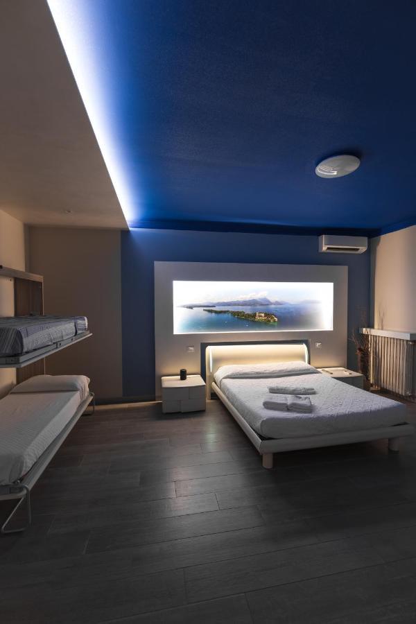 Garda Fantasy Apartment - Jacuzzi Desenzano del Garda Luaran gambar